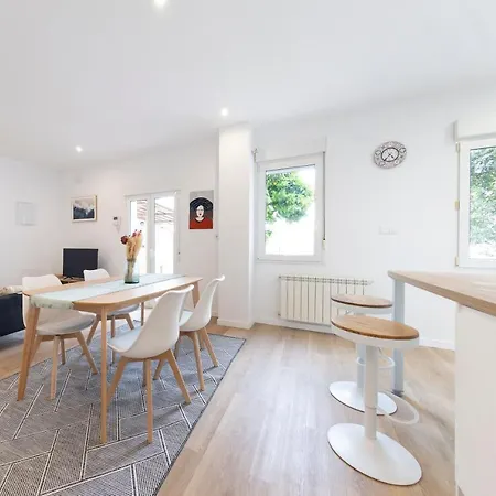 Con Jardin En El Antiguo